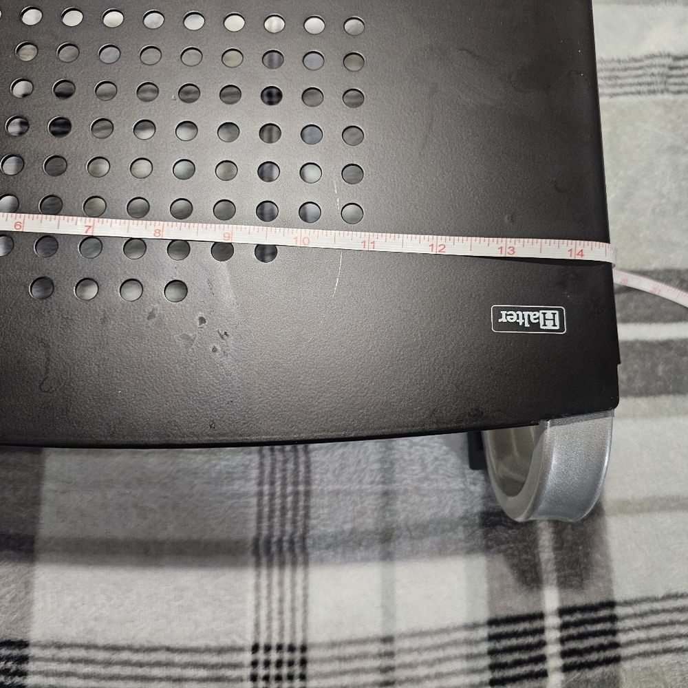 EUC - Halter Table - Picture 13 of 14